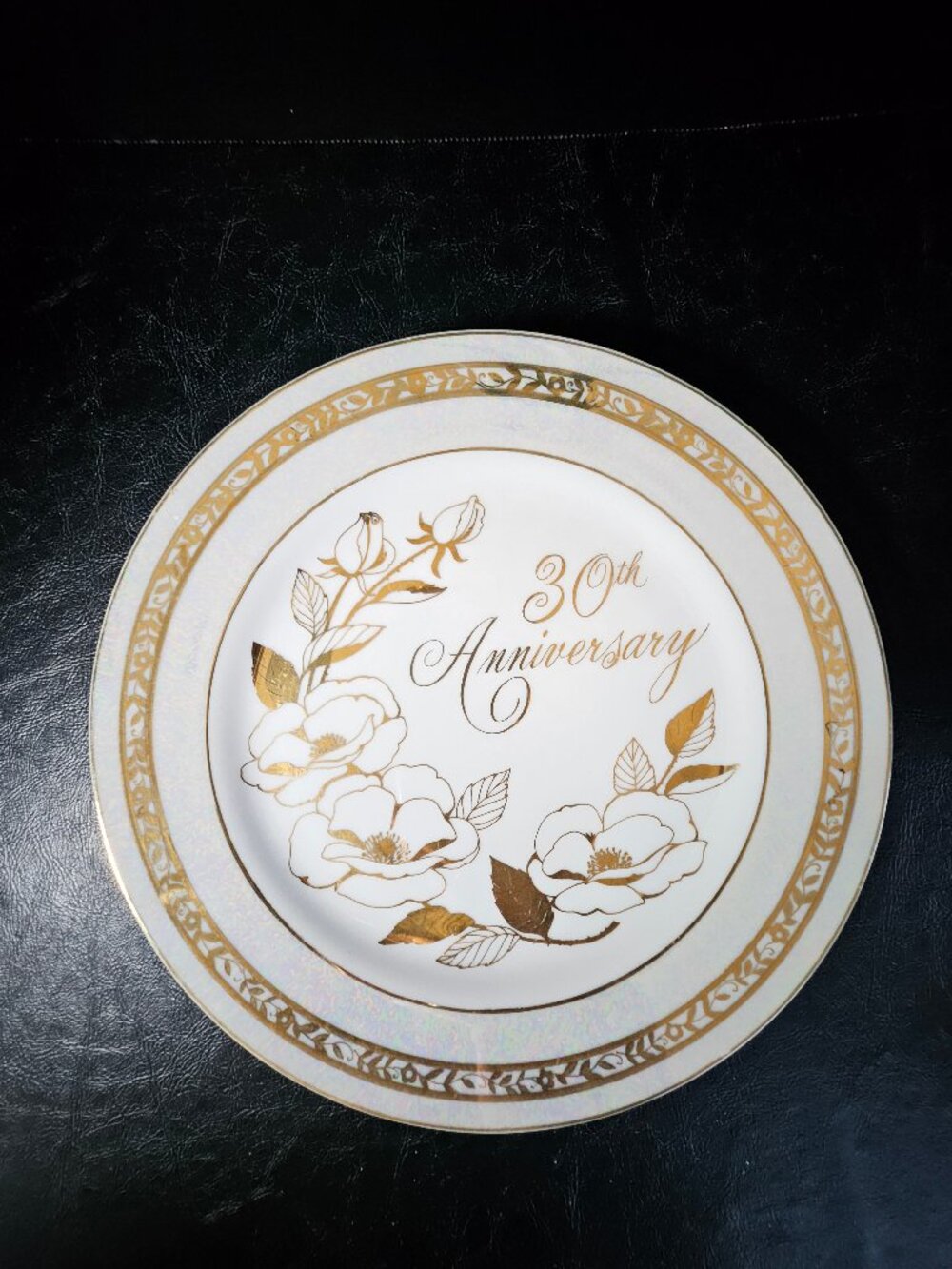 Elegant White Gold & Pearl Finish Rim Georgian Fine China 30th Anniversary Plate